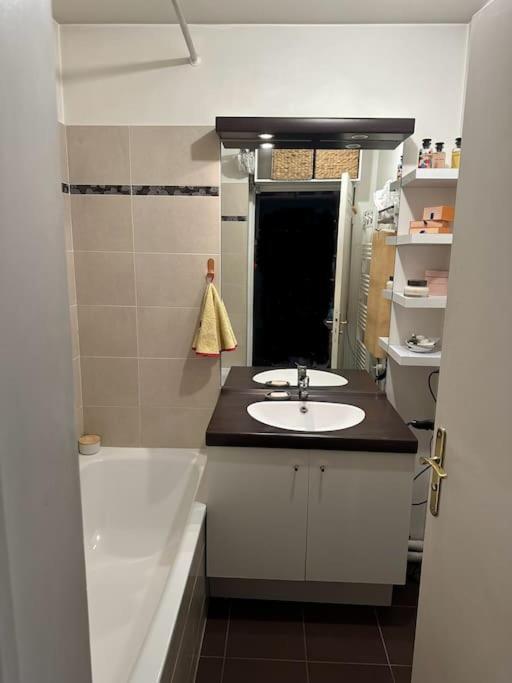 Appartement Quartier Stade De France Saint-Denis  Bagian luar foto
